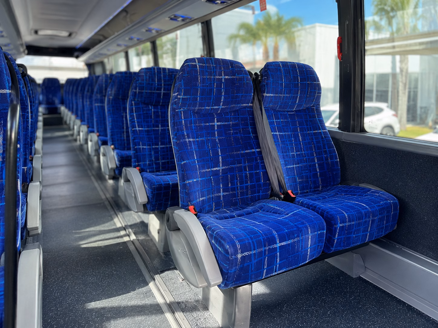 orlando tampa and beyond long distance charter buses ready for florida s biggest trips